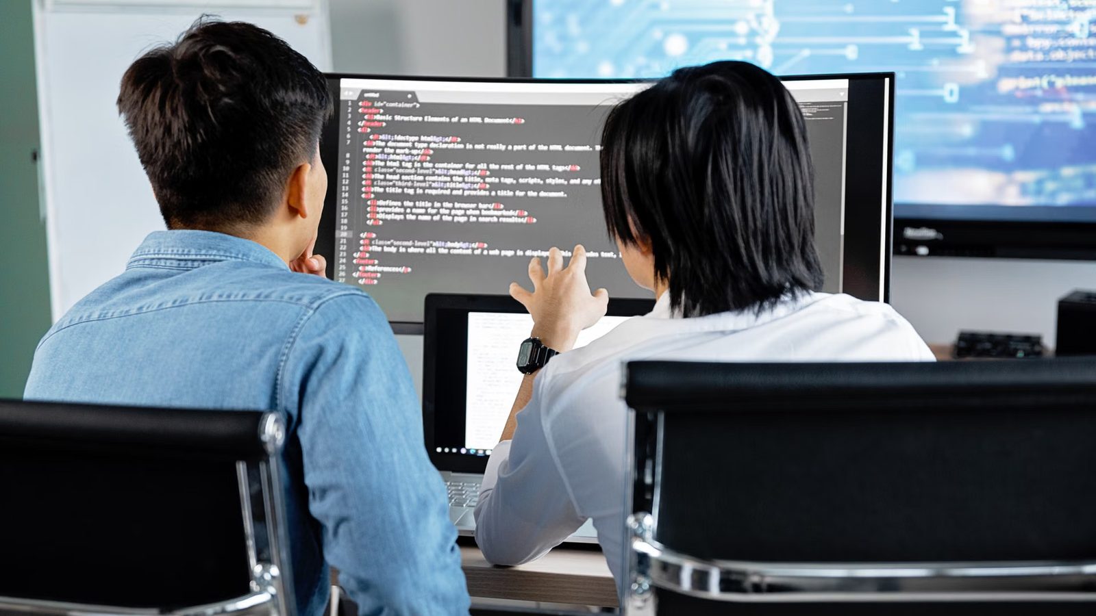 Programista i administrator rozmawiają o bazie