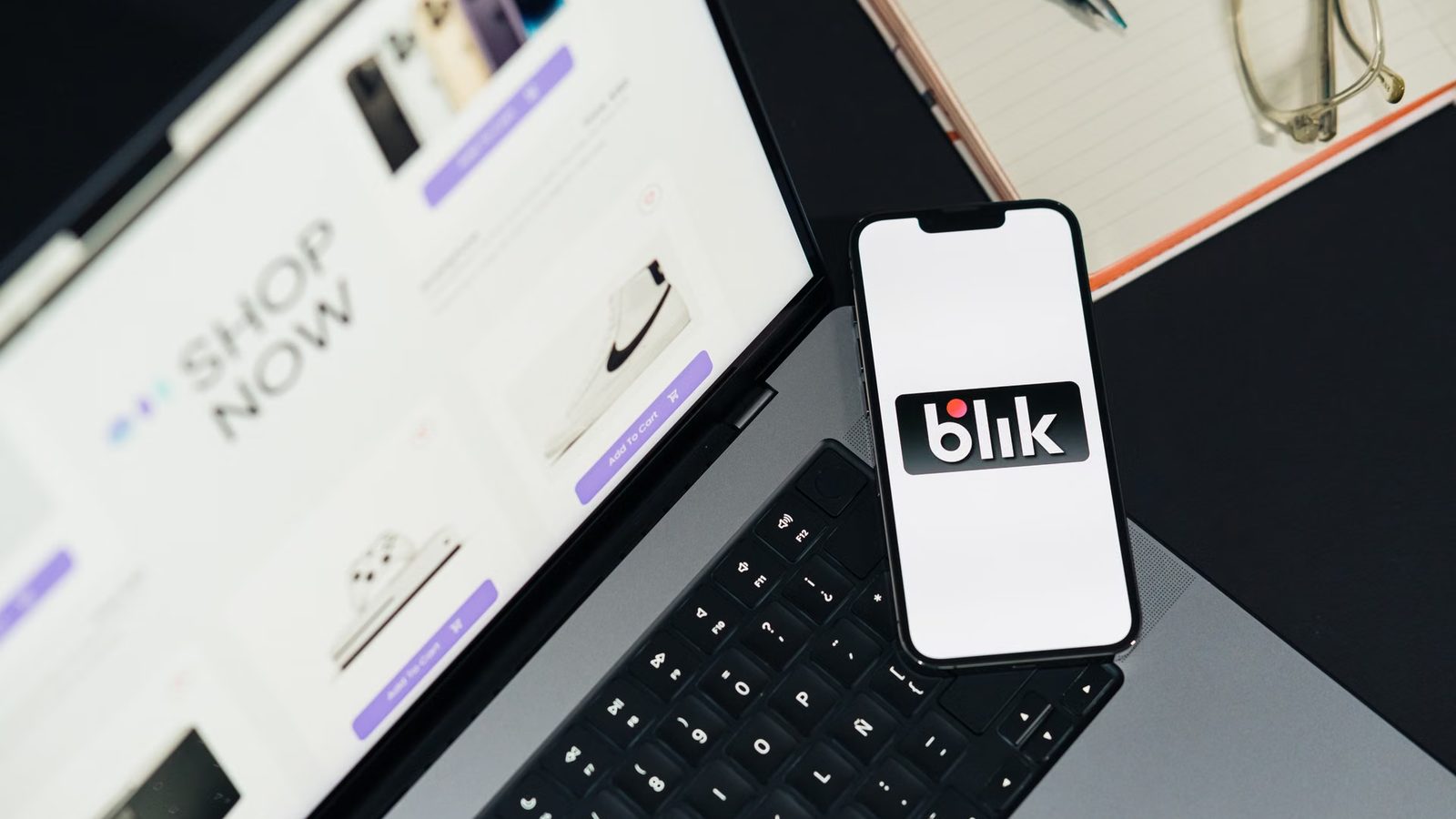 Płatność BLIK na smartfonie