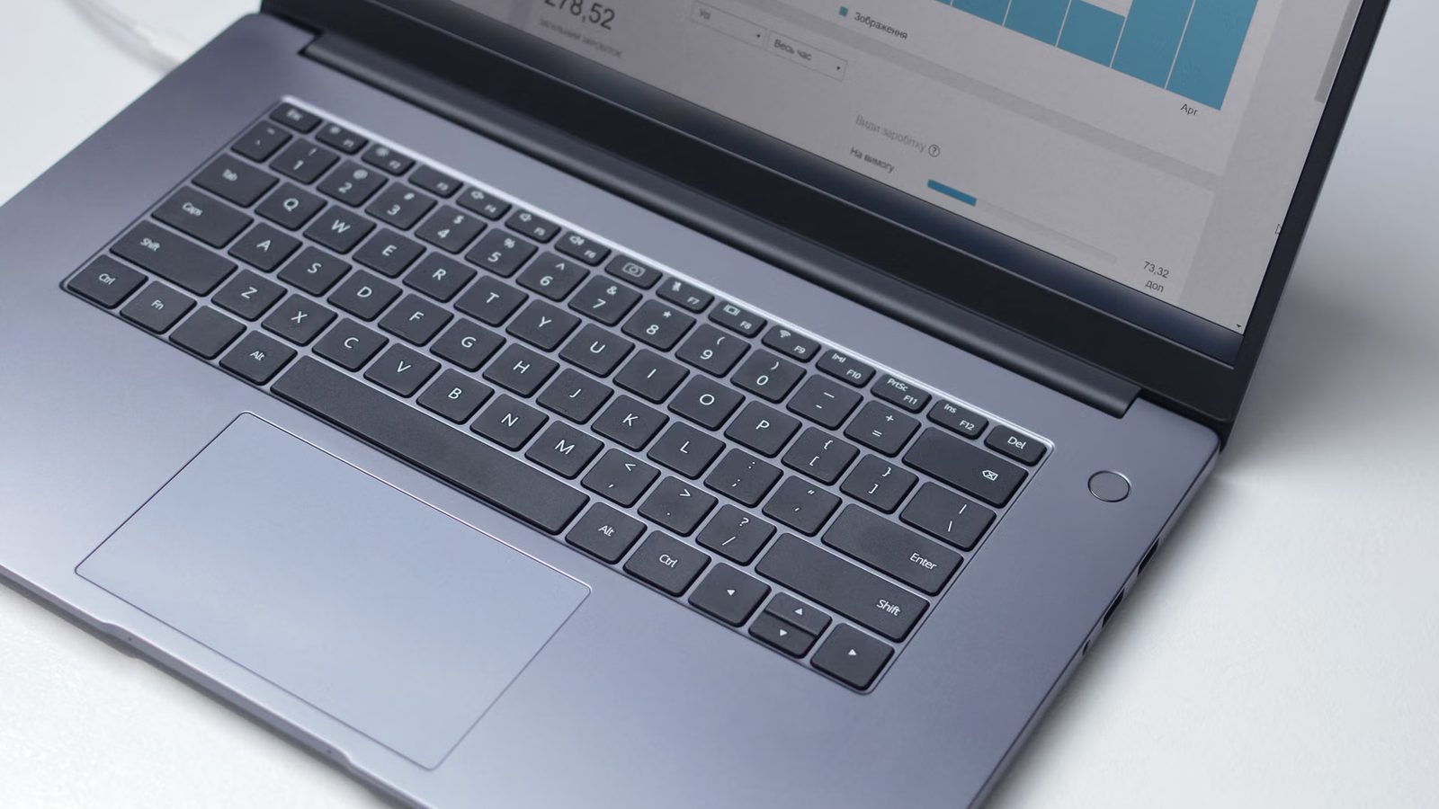 Wysyłanie kopii do chmury na laptopie