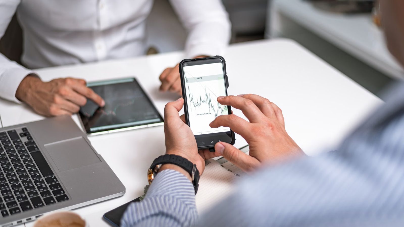 Porównanie danych z telefonu i laptopa